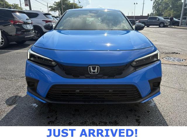 Photo of 2022 Boost Blue Pearl Honda Civic