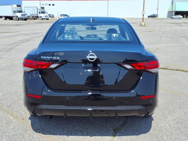 Photo of 2025 Super Black Nissan Sentra