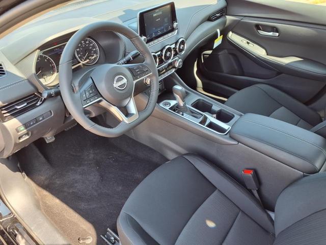 Photo of 2025 Super Black Nissan Sentra