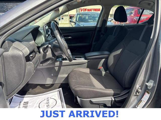 Photo of 2022 Gun Metallic Nissan Sentra