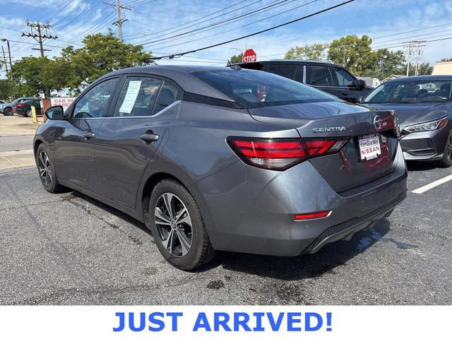 Photo of 2022 Gun Metallic Nissan Sentra