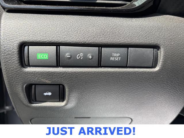Photo of 2022 Gun Metallic Nissan Sentra