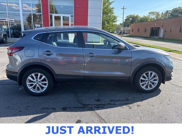 Photo of 2022 Gun Metallic Nissan Rogue Sport