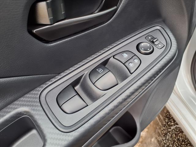 Photo of 2024 Brilliant Silver Metallic Nissan Versa