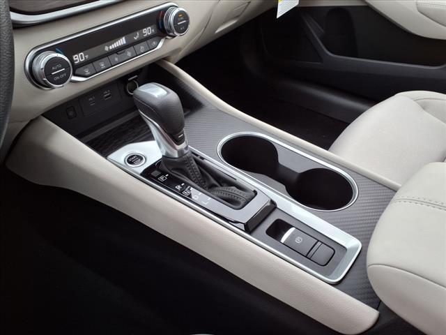 Photo of 2025 Garnet Pearl Metallic Nissan Altima