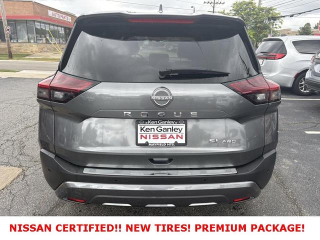 Photo of 2022 Gun Metallic Nissan Rogue