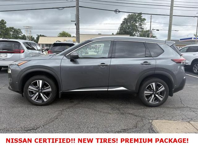Photo of 2022 Gun Metallic Nissan Rogue