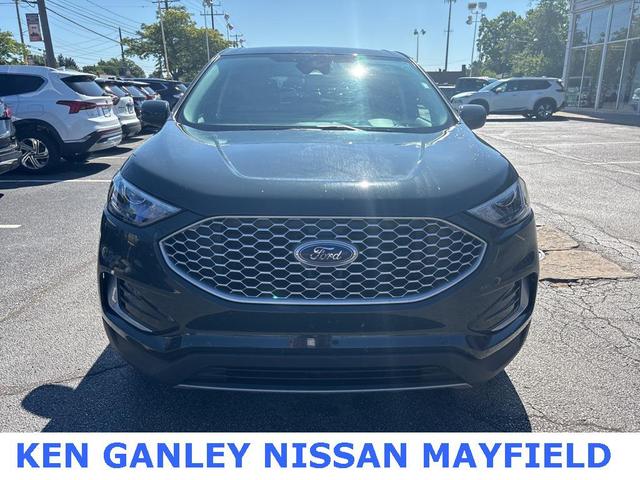 Photo of 2023 Forged Green Metallic Ford Edge