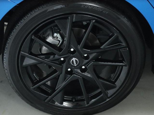 Photo of 2025 Electric Blue Metallic/Super Black Nissan Sentra