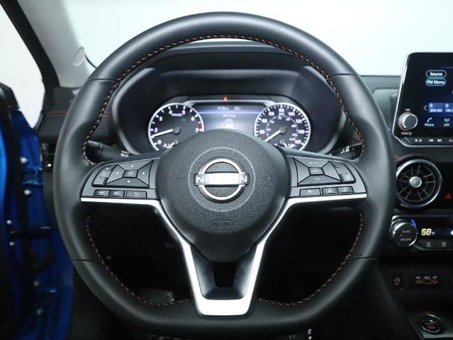 Photo of 2025 Electric Blue Metallic/Super Black Nissan Sentra