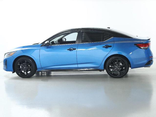 Photo of 2025 Electric Blue Metallic/Super Black Nissan Sentra