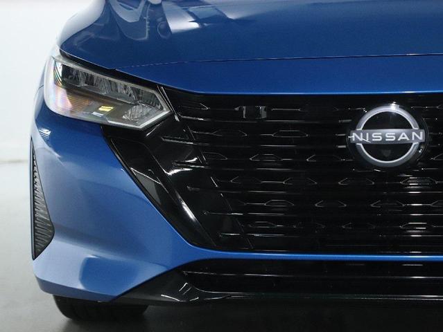 Photo of 2025 Electric Blue Metallic/Super Black Nissan Sentra