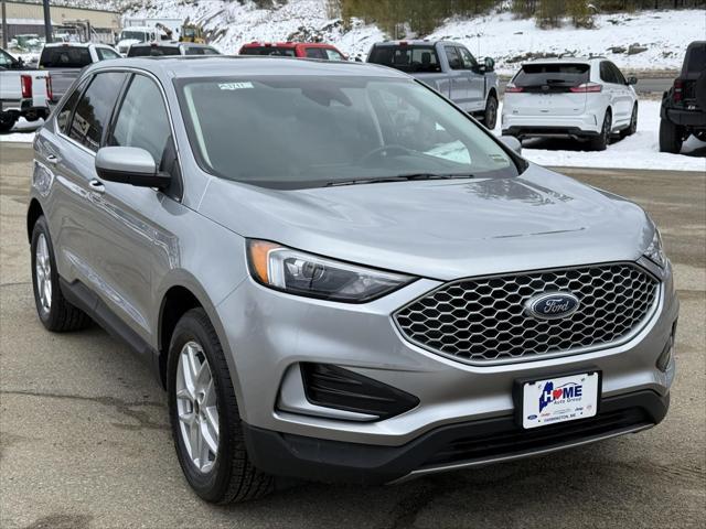Photo of 2023 Silver Ford Edge