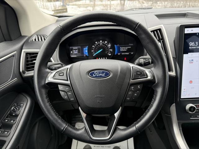 Photo of 2023 Silver Ford Edge