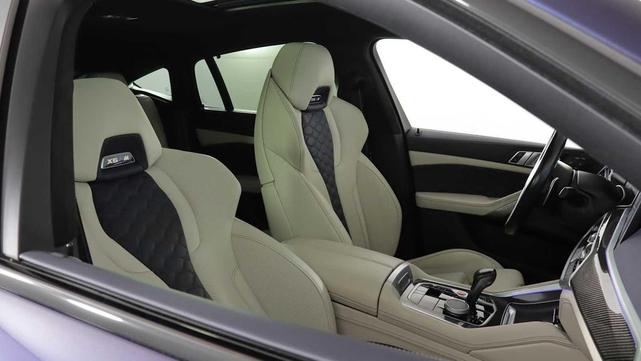 Photo of 2022 Tanzanite Blue II Metallic BMW X6 M