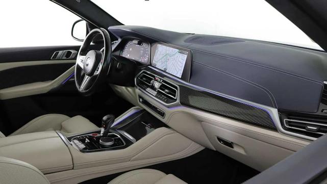 Photo of 2022 Tanzanite Blue II Metallic BMW X6 M