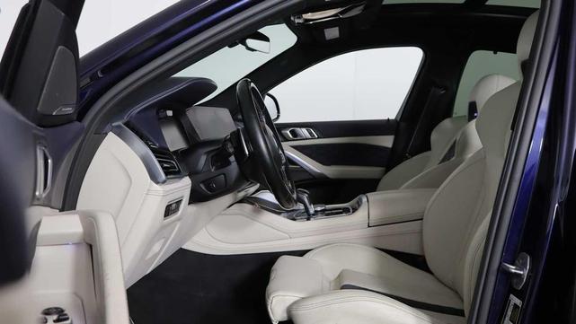 Photo of 2022 Tanzanite Blue II Metallic BMW X6 M