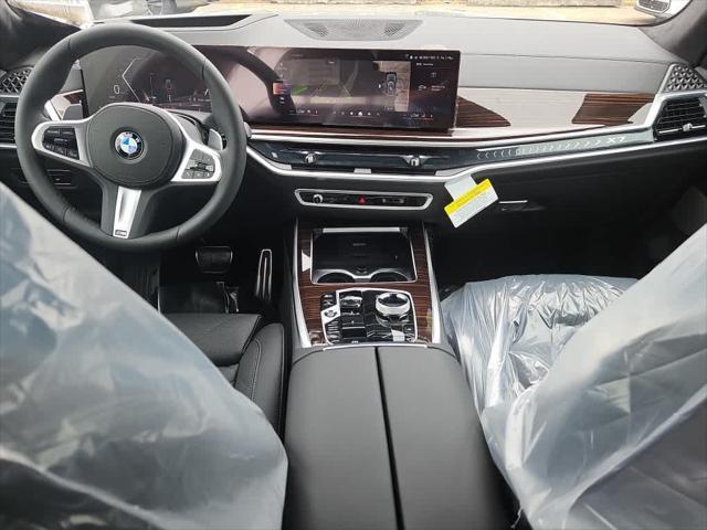 Photo of 2026 Brooklyn Grey Metallic BMW X7
