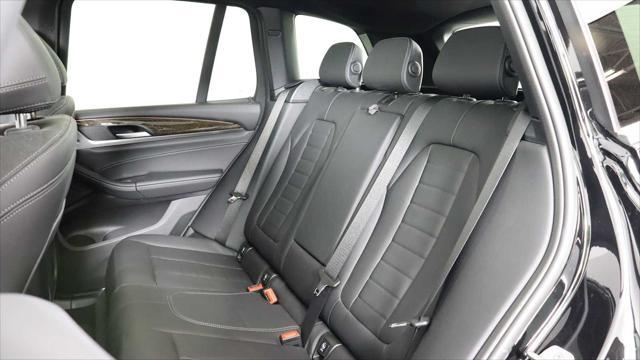Photo of 2022 Jet Black BMW X3