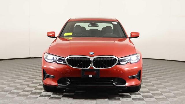 Photo of 2022 Melbourne Red BMW 330