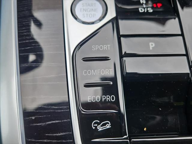 Photo of 2026 Dravit Grey Metallic BMW X7