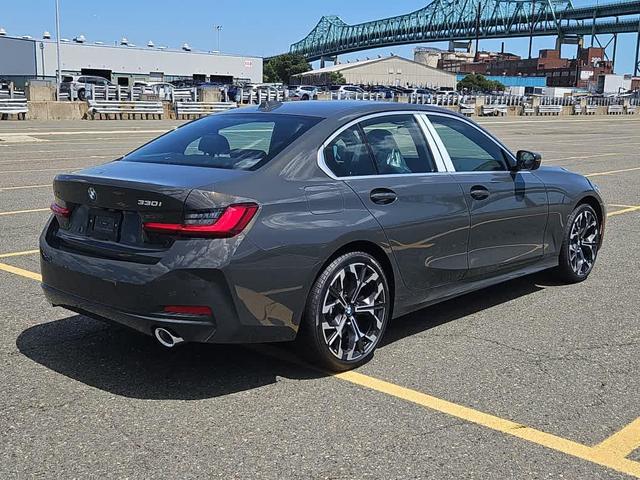 Photo of 2025 Dravit Grey Metallic BMW 330