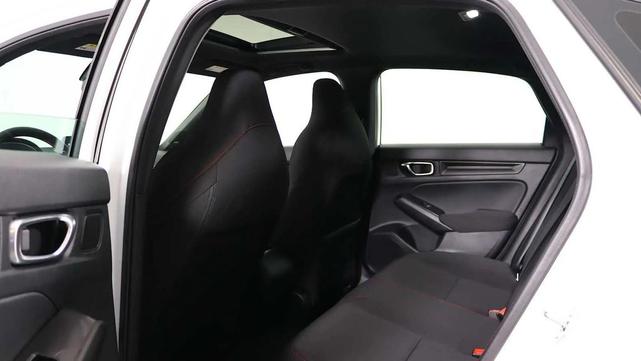 Photo of 2022 Platinum White Pearl Honda Civic Si
