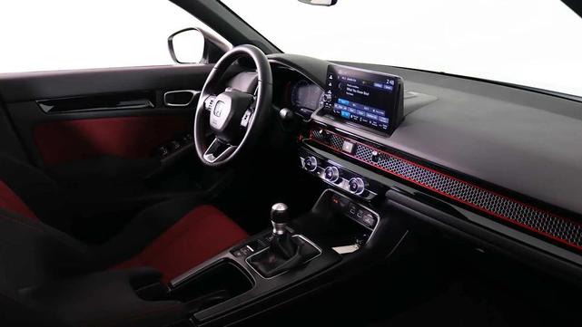 Photo of 2022 Platinum White Pearl Honda Civic Si