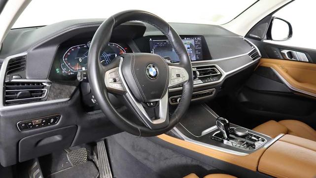 Photo of 2022 Arctic Grey Metallic BMW X7