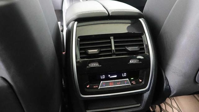 Photo of 2023 Black Sapphire Metallic BMW X5