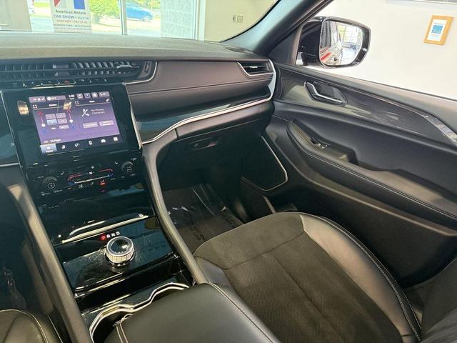 Photo of 2022 Baltic Gray Metallic Clearcoat Jeep Grand Cherokee