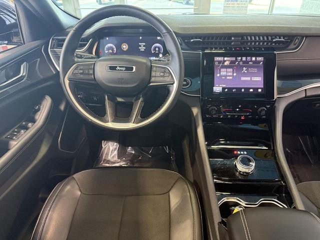 Photo of 2022 Baltic Gray Metallic Clearcoat Jeep Grand Cherokee