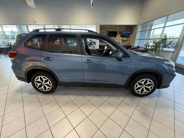 Photo of 2021 Horizon Blue Pearl Subaru Forester