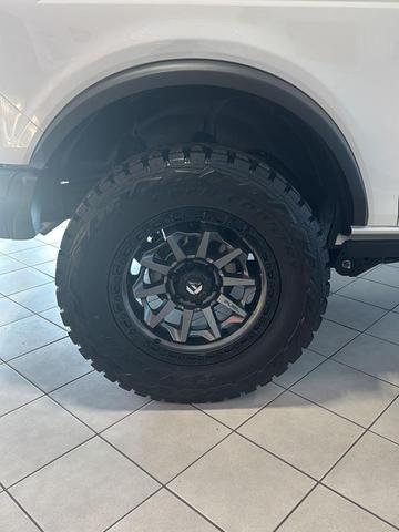 Photo of 2024 Oxford White Ford Bronco