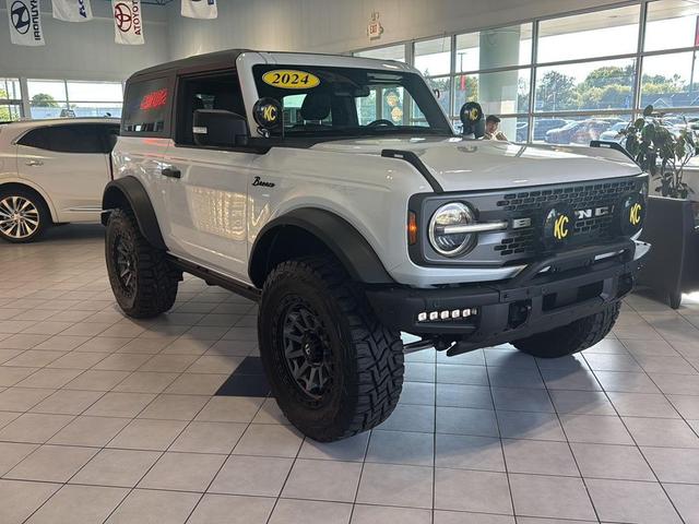 Photo of 2024 Oxford White Ford Bronco