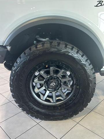 Photo of 2024 Oxford White Ford Bronco