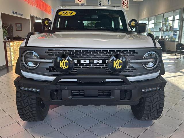 Photo of 2024 Oxford White Ford Bronco