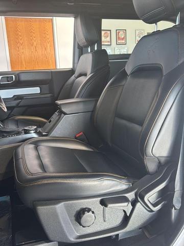 Photo of 2024 Oxford White Ford Bronco