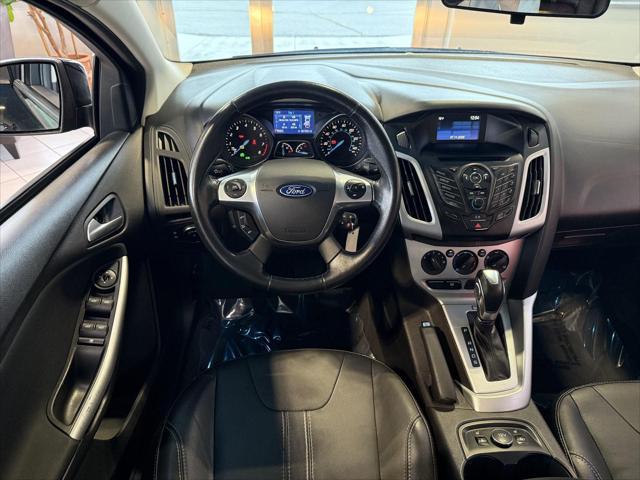 Photo of 2014 BLK Ford Focus