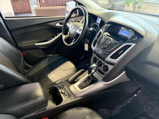 Photo of 2014 BLK Ford Focus