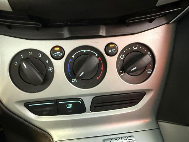 Photo of 2014 BLK Ford Focus