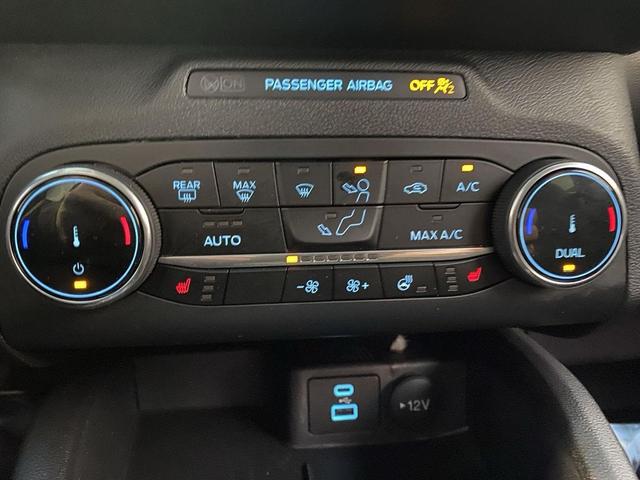 Photo of 2023 WHITE Ford Escape