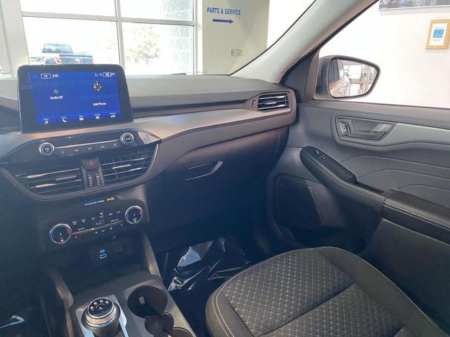Photo of 2023 WHITE Ford Escape