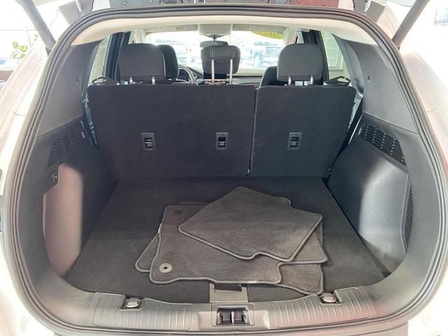 Photo of 2023 WHITE Ford Escape