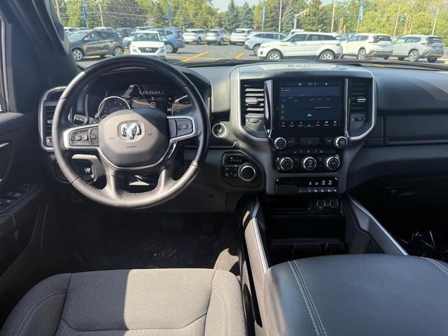 Photo of 2022 Diamond Black Crystal Pearlcoat RAM 1500