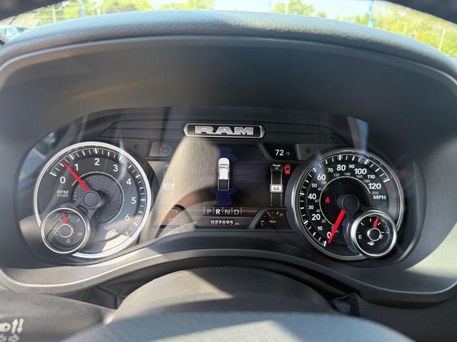 Photo of 2022 Diamond Black Crystal Pearlcoat RAM 1500
