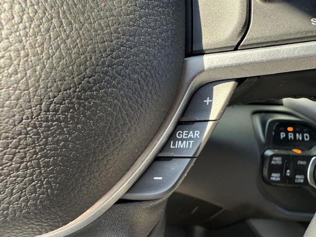 Photo of 2022 Diamond Black Crystal Pearlcoat RAM 1500
