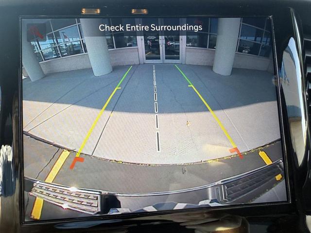 Photo of 2022 Diamond Black Crystal Pearlcoat RAM 1500