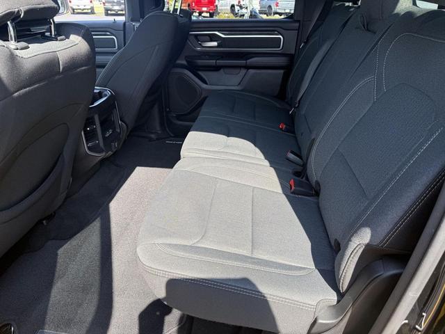 Photo of 2022 Diamond Black Crystal Pearlcoat RAM 1500