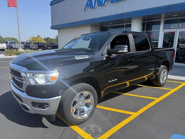 Photo of 2022 Diamond Black Crystal Pearlcoat RAM 1500